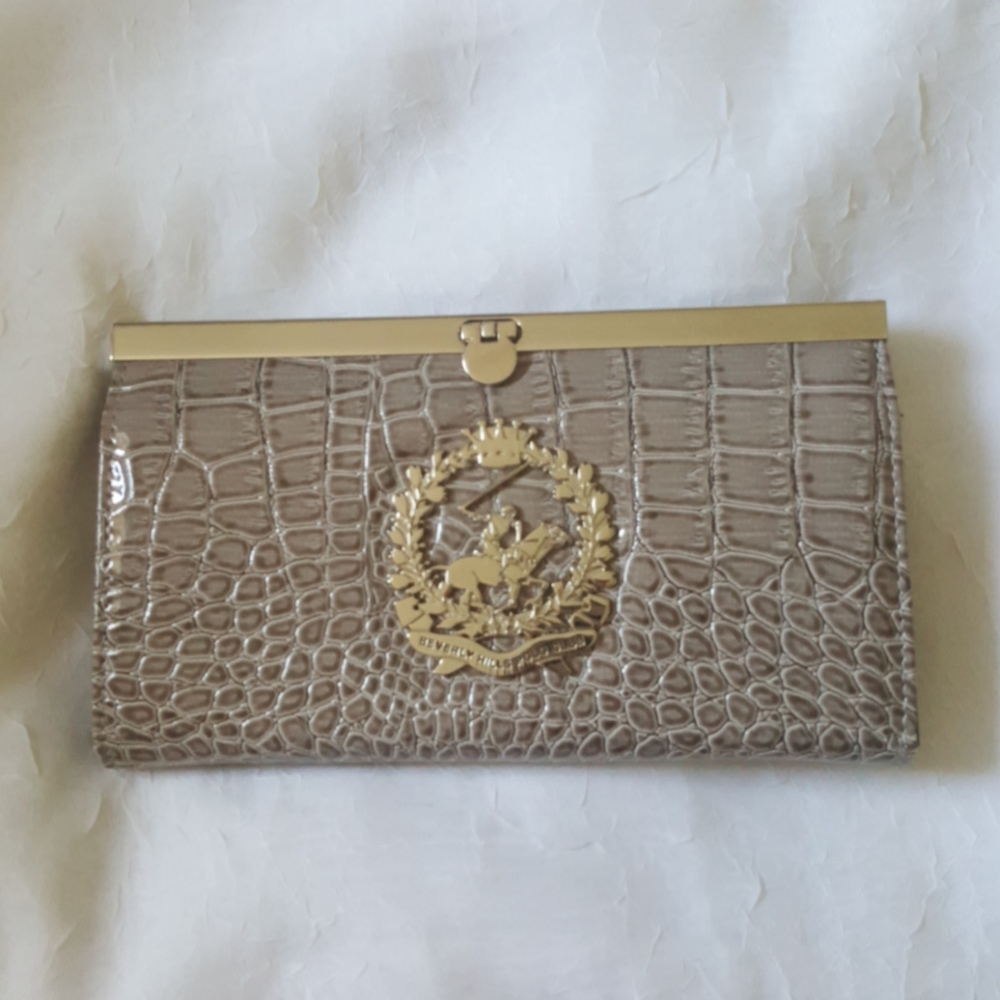 Beverly hills club wallet